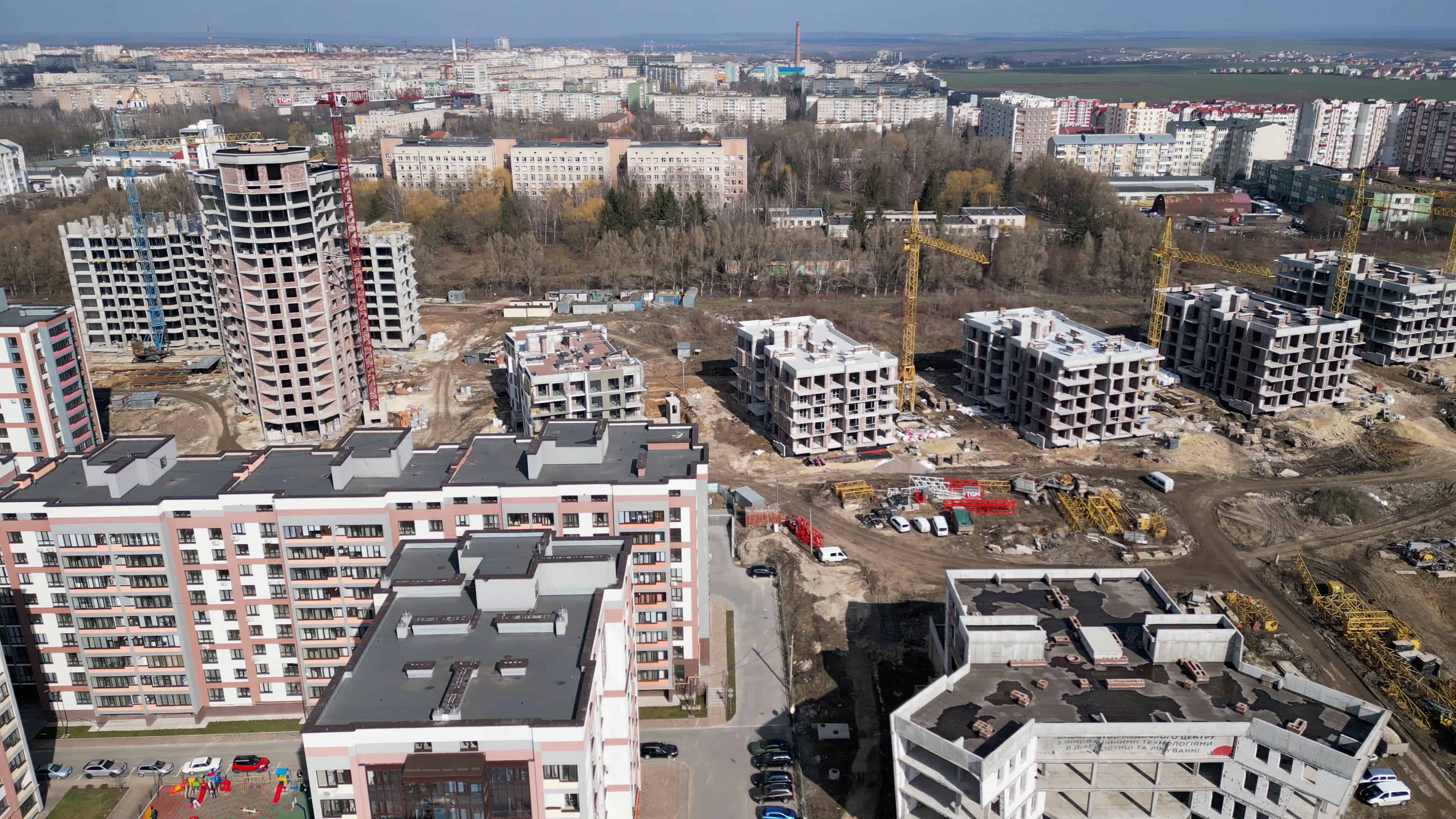 Березень 2024