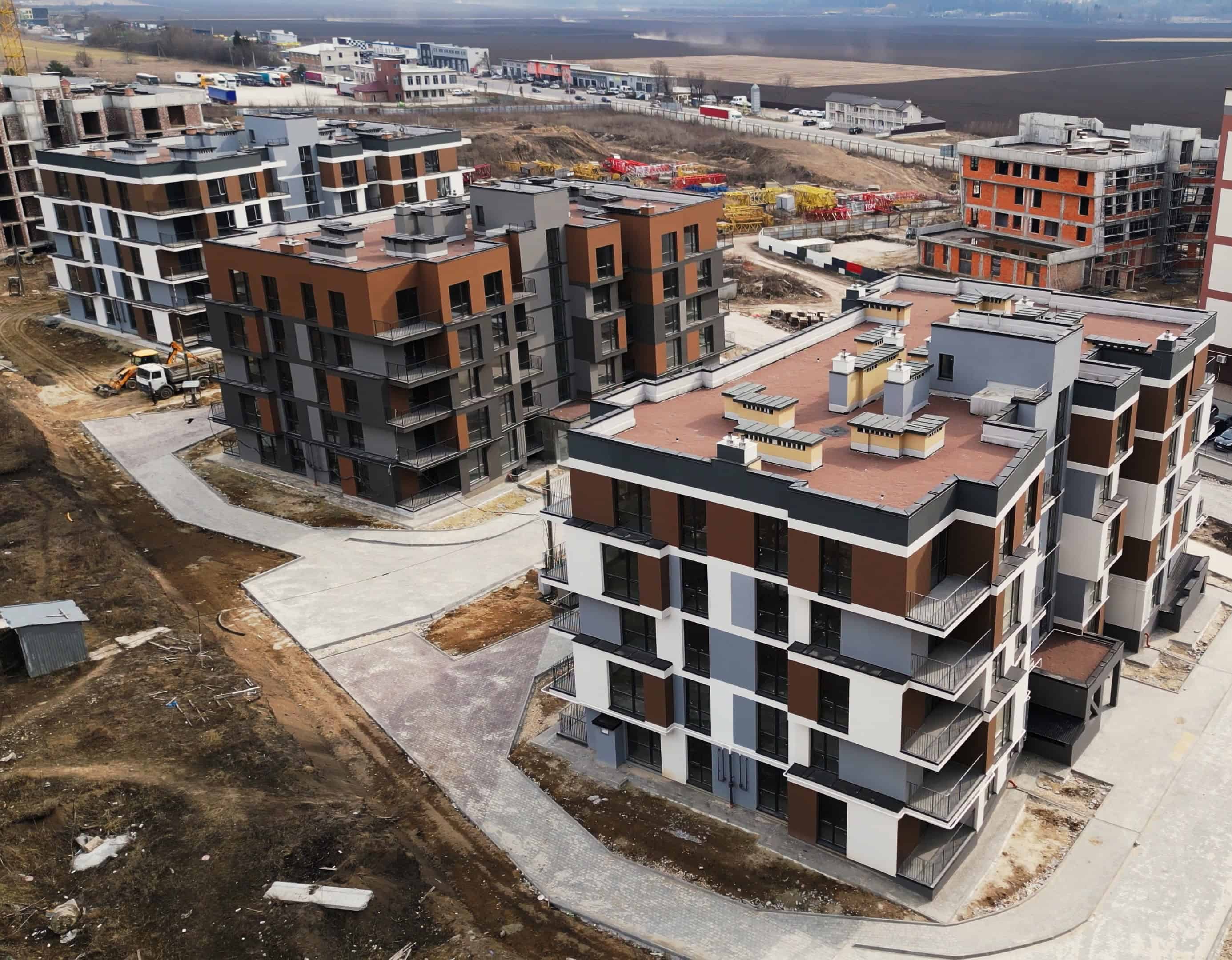 Березень 2025